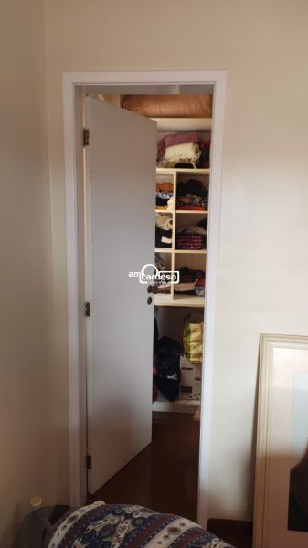 Casa com 4 quartos, 4 banheiros e 254m² à venda no bairro Sarandi, Porto Alegre