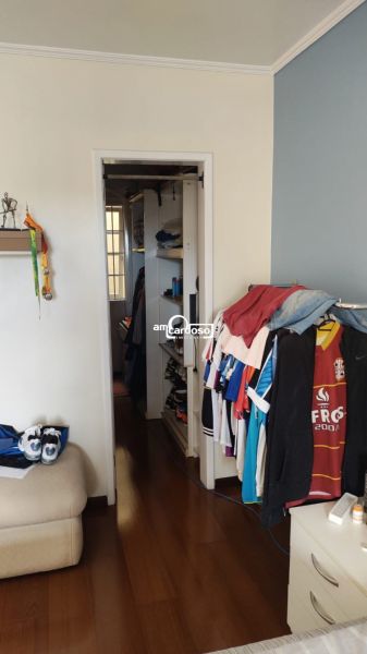 Casa com 4 quartos, 4 banheiros e 254m² à venda no bairro Sarandi, Porto Alegre
