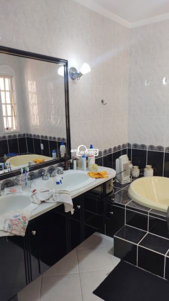 Casa com 4 quartos, 4 banheiros e 254m² à venda no bairro Sarandi, Porto Alegre