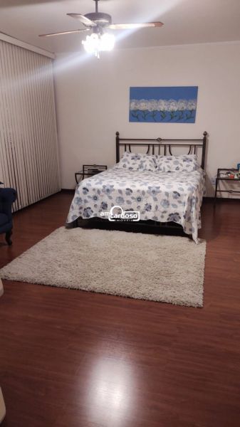 Casa com 4 quartos, 4 banheiros e 254m² à venda no bairro Sarandi, Porto Alegre