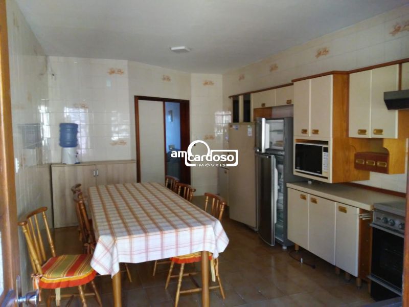 Casa com 2 quartos, 3 banheiros e 170m² à venda no bairro Passo Dareia, Porto Alegre