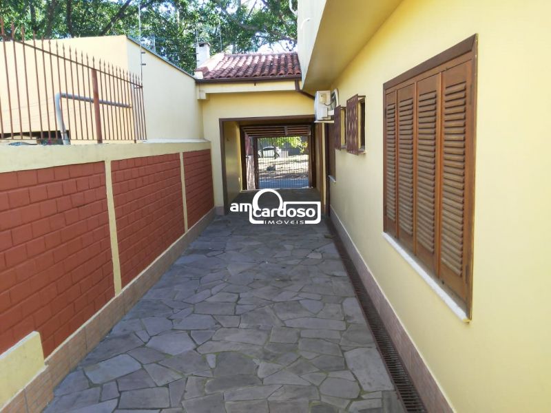 Casa com 2 quartos, 3 banheiros e 170m² à venda no bairro Passo Dareia, Porto Alegre
