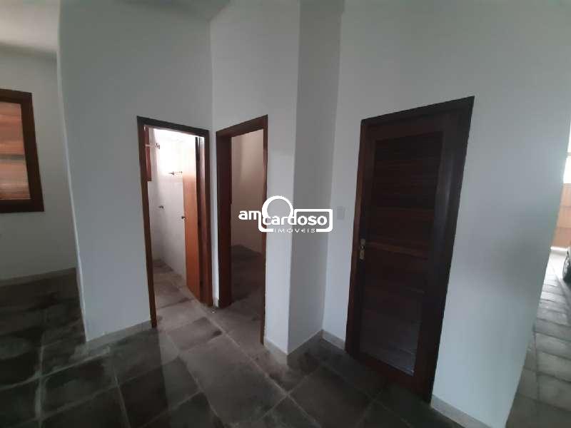 Sobrado com 4 quartos, 5 banheiros e 295m² à venda no bairro Sao Sebastiao, Porto Alegre