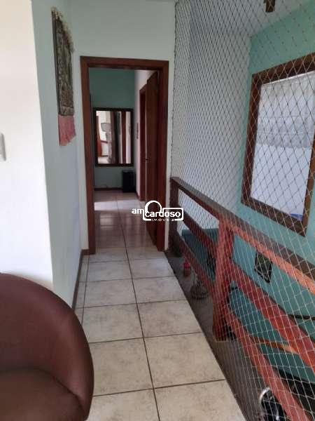 Sobrado com 4 quartos, 5 banheiros e 295m² à venda no bairro Sao Sebastiao, Porto Alegre
