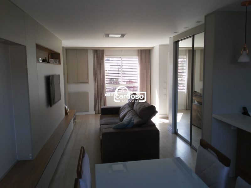 Sobrado com 3 quartos, 4 banheiros e 183m² à venda no bairro Jardim Lindoia, Porto Alegre