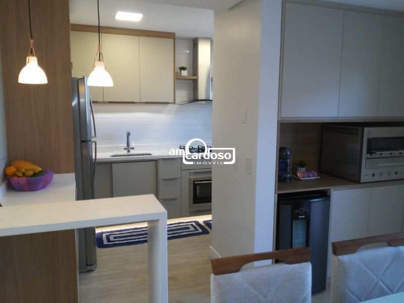 Sobrado com 3 quartos, 4 banheiros e 183m² à venda no bairro Jardim Lindoia, Porto Alegre