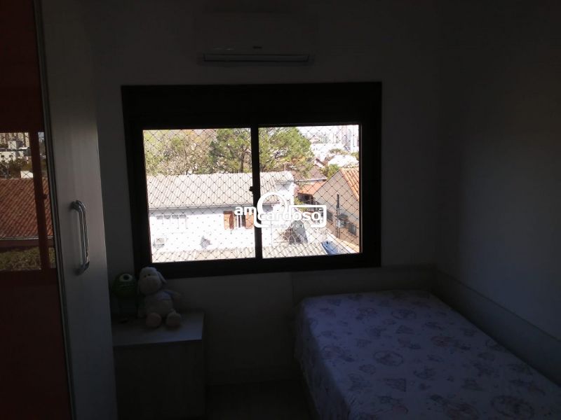 Sobrado com 3 quartos, 4 banheiros e 183m² à venda no bairro Jardim Lindoia, Porto Alegre