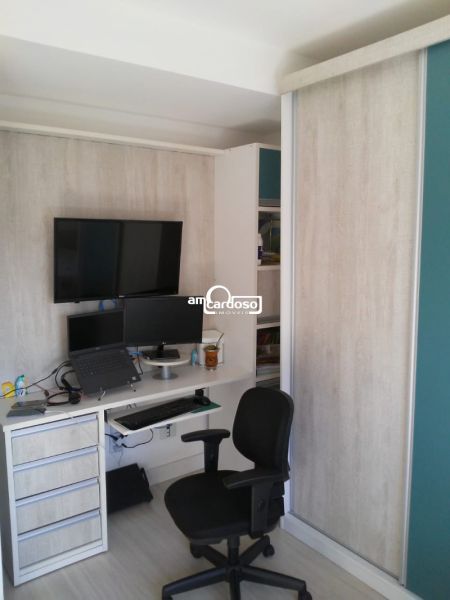 Sobrado com 3 quartos, 4 banheiros e 183m² à venda no bairro Jardim Lindoia, Porto Alegre