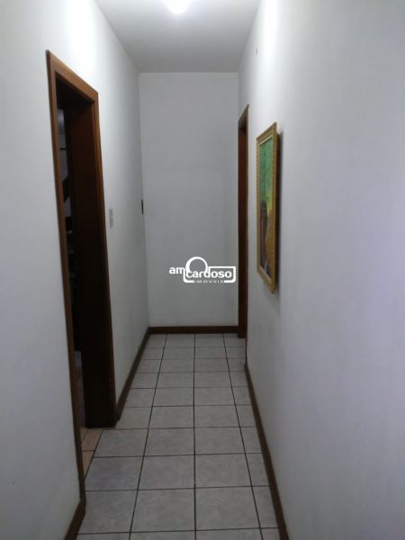 Casa com 4 quartos, 5 banheiros e 220m² à venda no bairro Sarandi, Porto Alegre