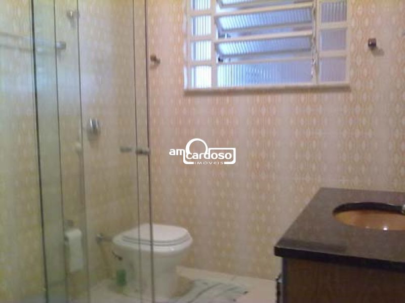 Casa com 3 quartos, 3 banheiros e 270m² à venda no bairro Sao Sebastiao, Porto Alegre