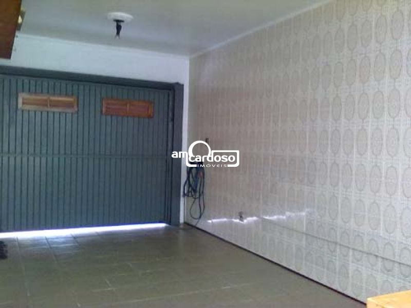 Casa com 3 quartos, 3 banheiros e 270m² à venda no bairro Sao Sebastiao, Porto Alegre