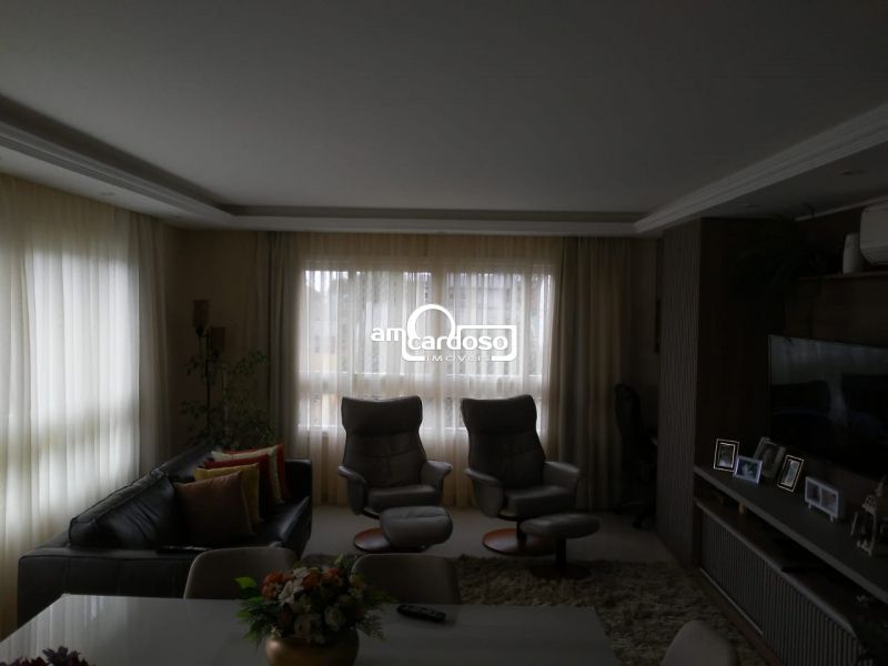 Apartamento com 3 quartos, 2 banheiros e 100m² à venda no bairro Cristo Redentor, Porto Alegre