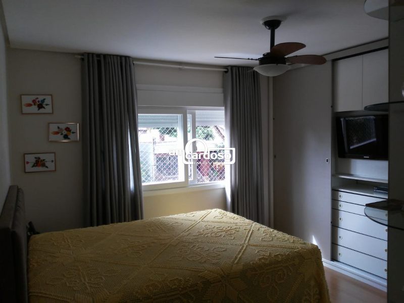 Apartamento com 3 quartos, 2 banheiros e 100m² à venda no bairro Cristo Redentor, Porto Alegre