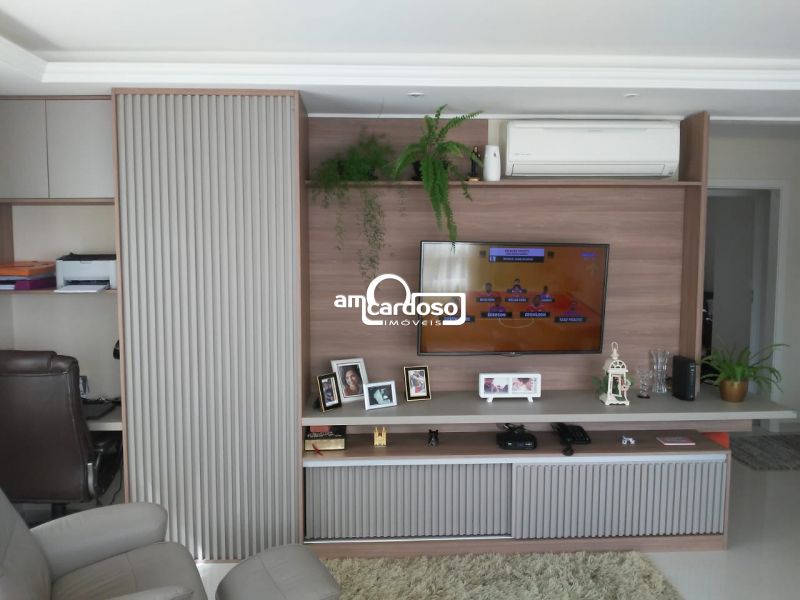 Apartamento com 3 quartos, 2 banheiros e 100m² à venda no bairro Cristo Redentor, Porto Alegre