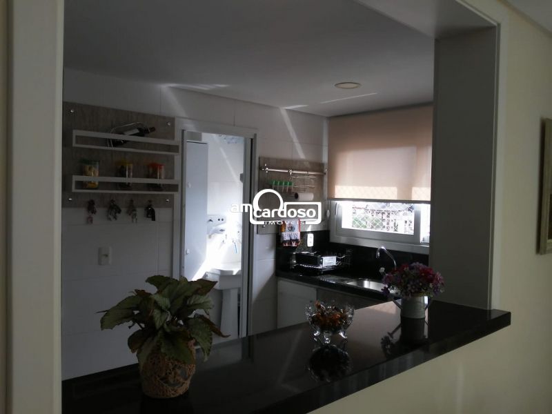 Apartamento com 3 quartos, 2 banheiros e 100m² à venda no bairro Cristo Redentor, Porto Alegre