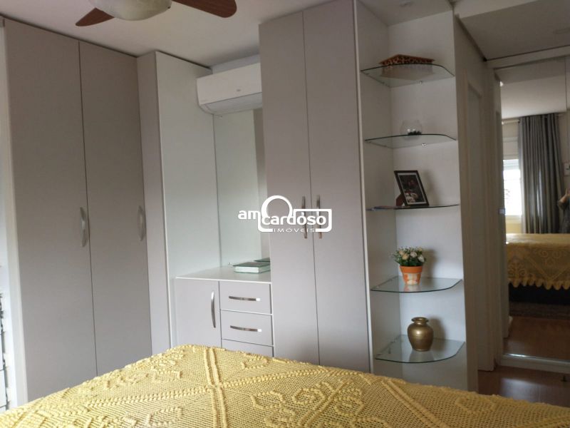 Apartamento com 3 quartos, 2 banheiros e 100m² à venda no bairro Cristo Redentor, Porto Alegre