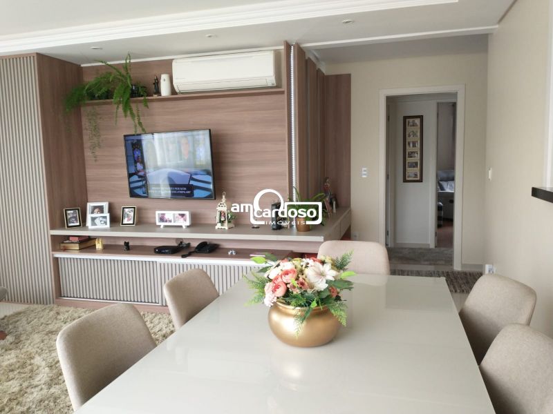 Apartamento com 3 quartos, 2 banheiros e 100m² à venda no bairro Cristo Redentor, Porto Alegre