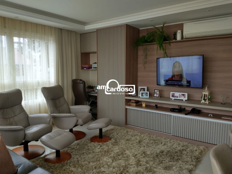 Apartamento com 3 quartos, 2 banheiros e 100m² à venda no bairro Cristo Redentor, Porto Alegre