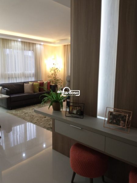 Apartamento com 3 quartos, 2 banheiros e 100m² à venda no bairro Cristo Redentor, Porto Alegre