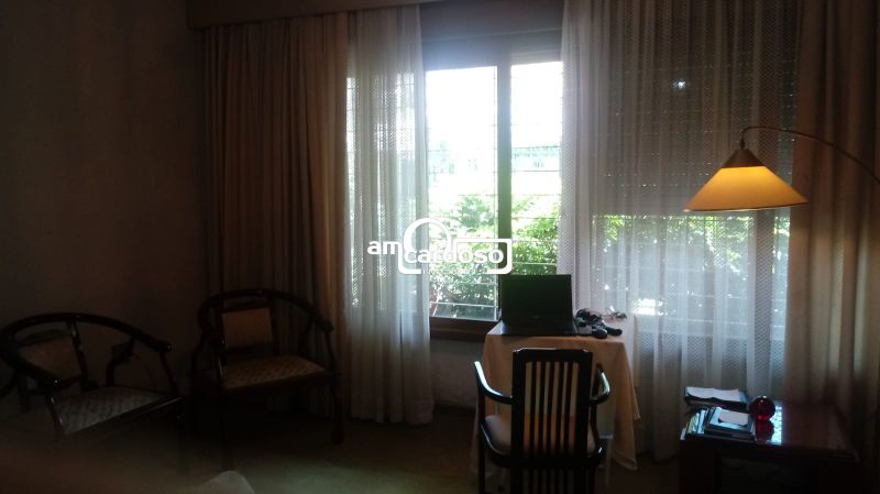 Casa com 3 quartos, 4 banheiros e 250m² à venda no bairro Jardim Lindoia, Porto Alegre