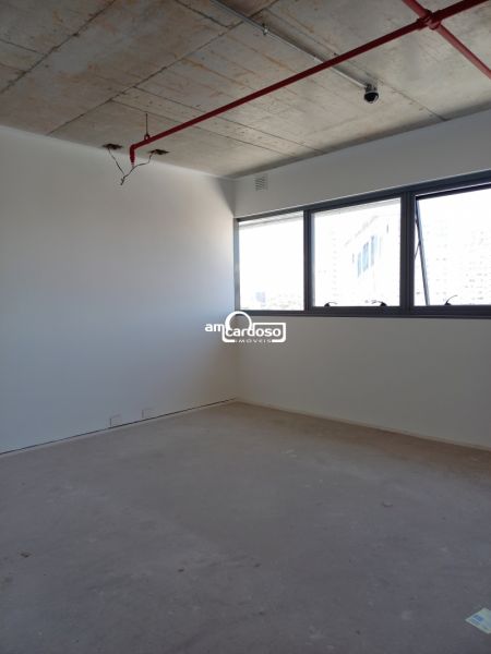 Sala com 26m² à venda no bairro Passo Dareia, Porto Alegre