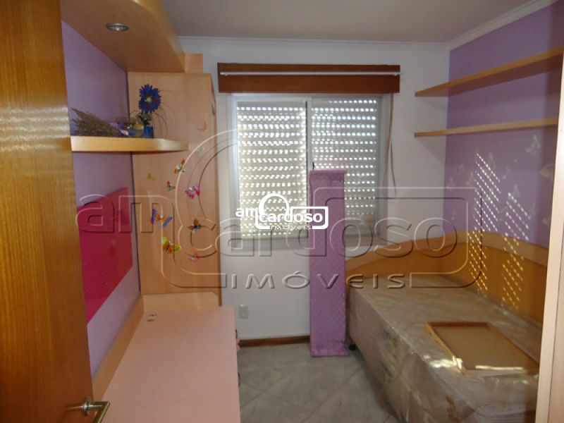 Cobertura com 3 quartos, 3 banheiros e 216m² à venda no bairro Sao Sebastiao, Porto Alegre
