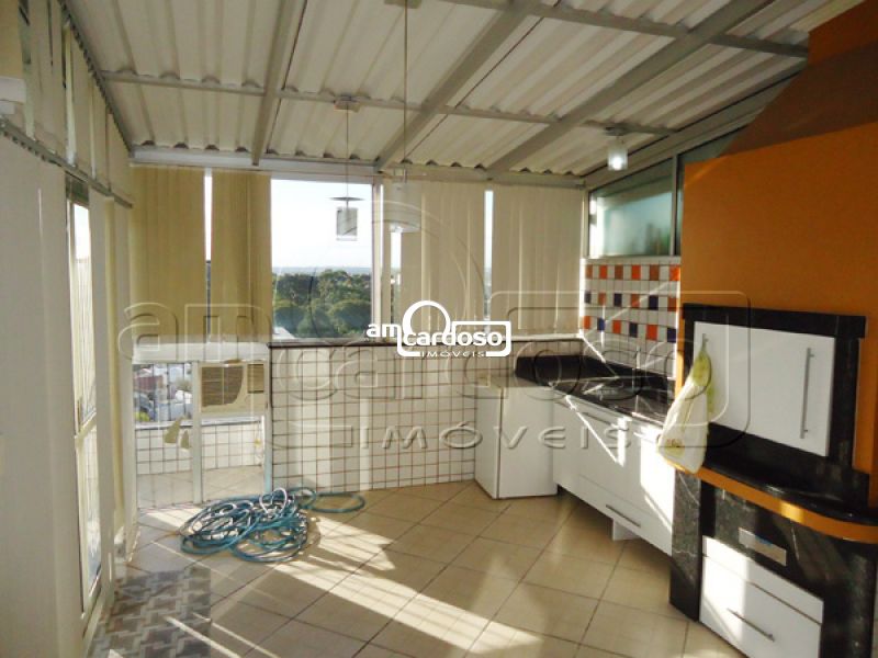 Cobertura com 3 quartos, 3 banheiros e 216m² à venda no bairro Sao Sebastiao, Porto Alegre
