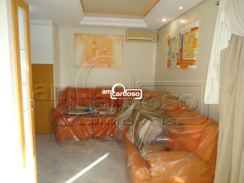 Cobertura com 3 quartos, 3 banheiros e 216m² à venda no bairro Sao Sebastiao, Porto Alegre