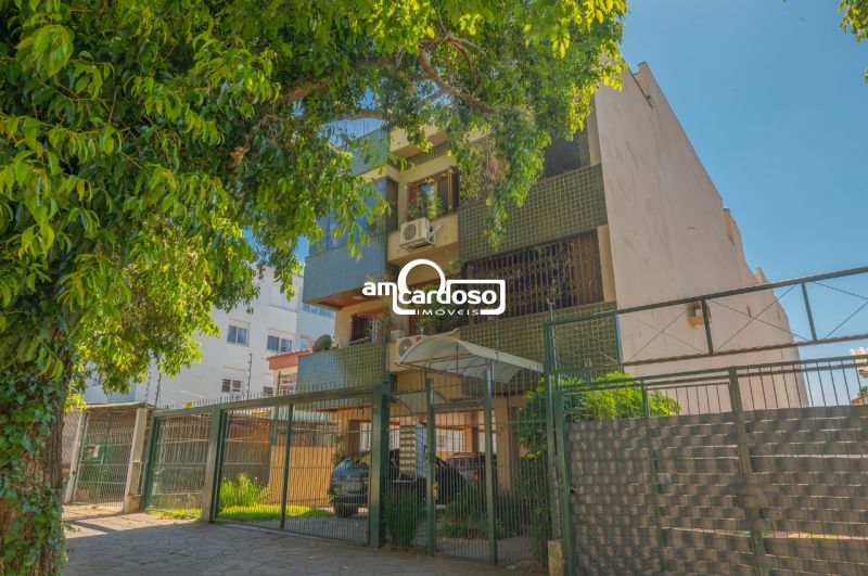 Apartamento com 3 quartos, 2 banheiros e 228m² à venda no bairro Cristo Redentor, Porto Alegre