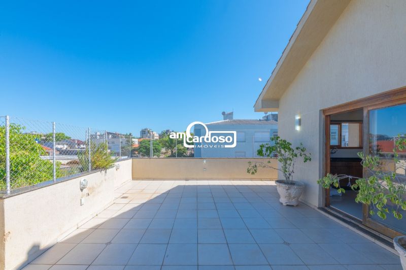 Apartamento com 3 quartos, 2 banheiros e 228m² à venda no bairro Cristo Redentor, Porto Alegre