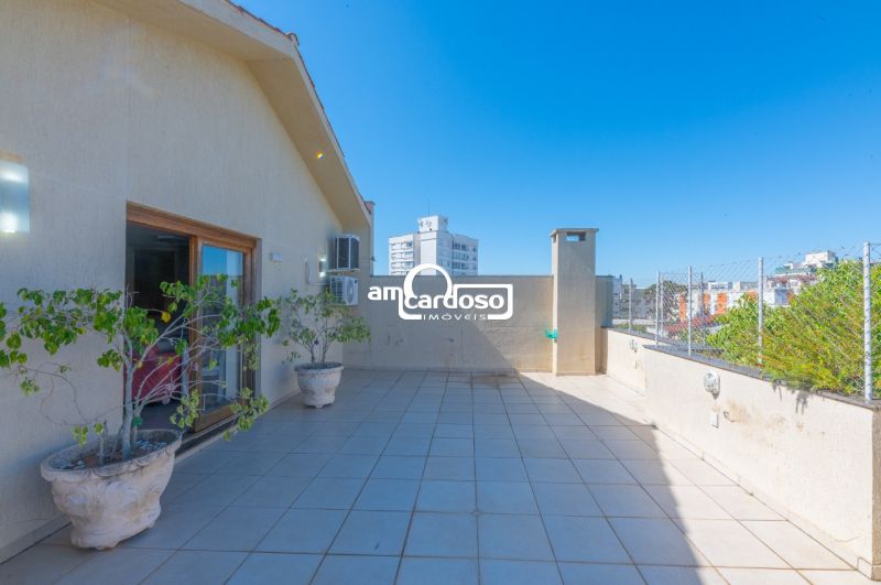Apartamento com 3 quartos, 2 banheiros e 228m² à venda no bairro Cristo Redentor, Porto Alegre