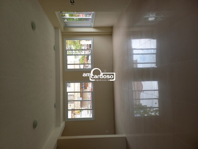 Apartamento com 4 quartos, 5 banheiros e 188m² à venda no bairro Jardim Sao Pedro, Porto Alegre