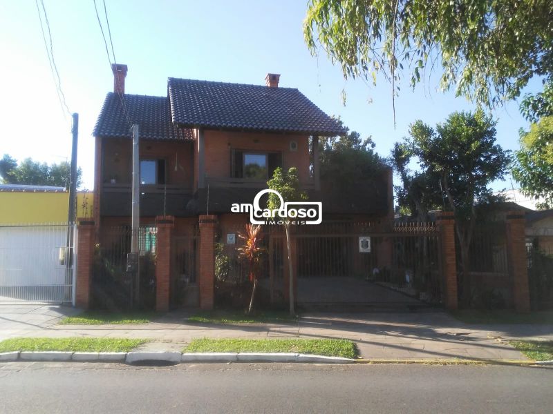 Casa com 3 quartos, 3 banheiros e 212m² à venda no bairro Jardim Floresta, Porto Alegre