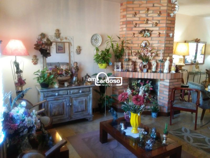 Casa com 3 quartos, 3 banheiros e 212m² à venda no bairro Jardim Floresta, Porto Alegre