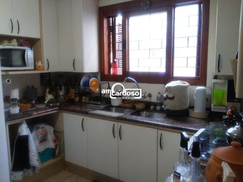Casa com 3 quartos, 3 banheiros e 212m² à venda no bairro Jardim Floresta, Porto Alegre