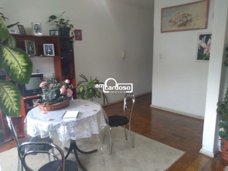 Apartamento com 2 quartos, 1 banheiro e 65m² à venda no bairro Sao Sebastiao, Porto Alegre
