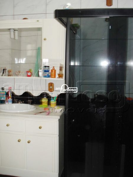 Sobrado com 4 quartos, 3 banheiros e 217m² à venda no bairro Jardim Itu Sabara, Porto Alegre