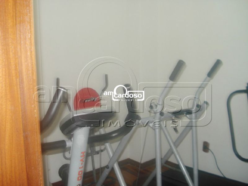 Sobrado com 4 quartos, 3 banheiros e 217m² à venda no bairro Jardim Itu Sabara, Porto Alegre
