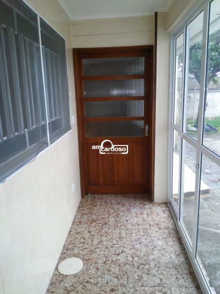 Casa com 5 quartos, 4 banheiros e 360m² à venda no bairro Jardim Lindoia, Porto Alegre