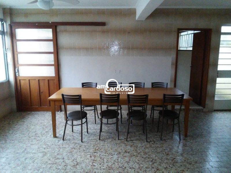 Casa com 5 quartos, 4 banheiros e 360m² à venda no bairro Jardim Lindoia, Porto Alegre