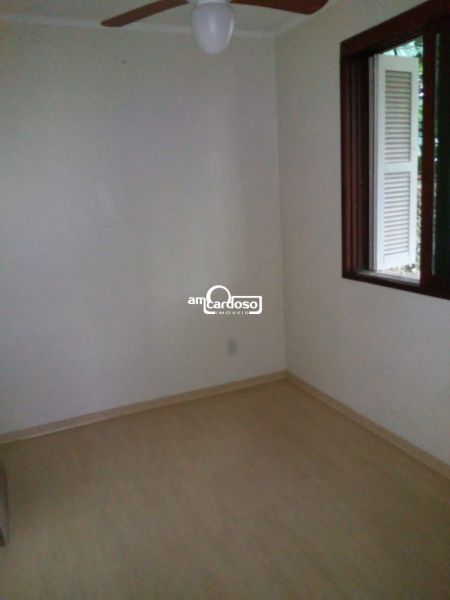Casa com 5 quartos, 4 banheiros e 360m² à venda no bairro Jardim Lindoia, Porto Alegre