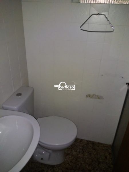 Casa com 5 quartos, 4 banheiros e 360m² à venda no bairro Jardim Lindoia, Porto Alegre