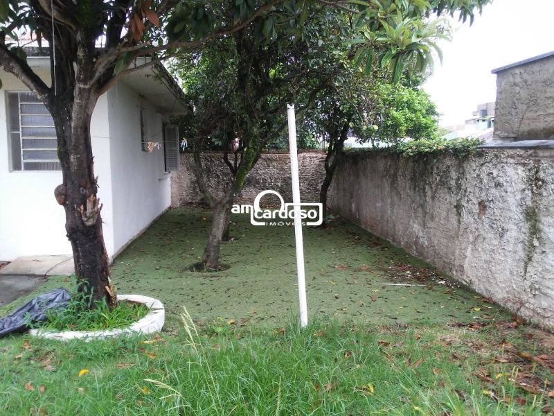 Casa com 5 quartos, 4 banheiros e 360m² à venda no bairro Jardim Lindoia, Porto Alegre