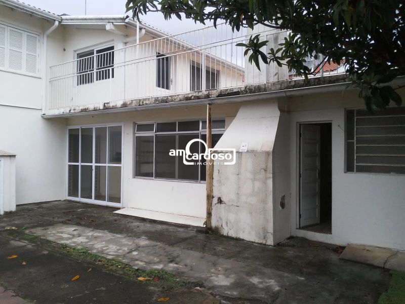 Casa com 5 quartos, 4 banheiros e 360m² à venda no bairro Jardim Lindoia, Porto Alegre