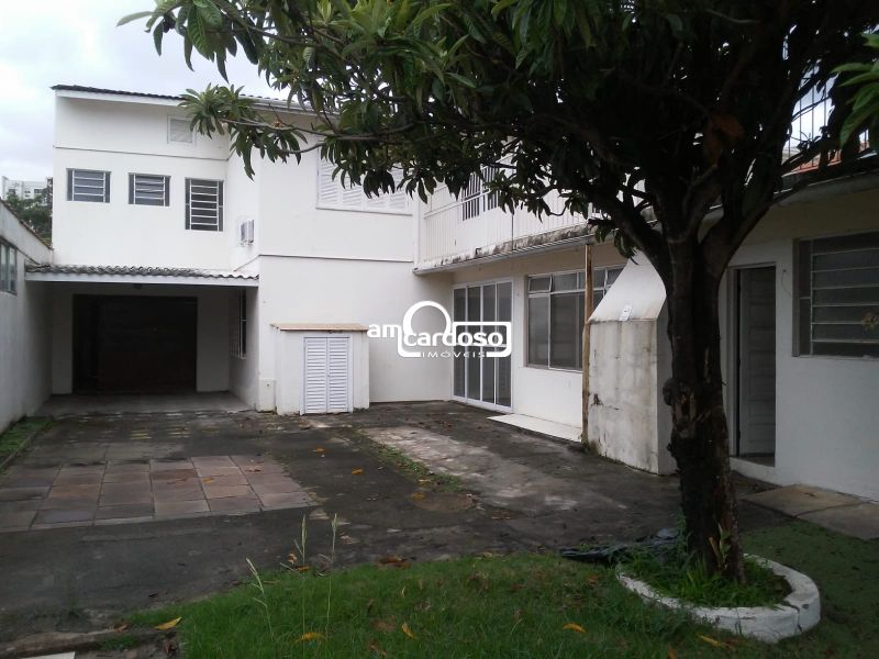 Casa com 5 quartos, 4 banheiros e 360m² à venda no bairro Jardim Lindoia, Porto Alegre