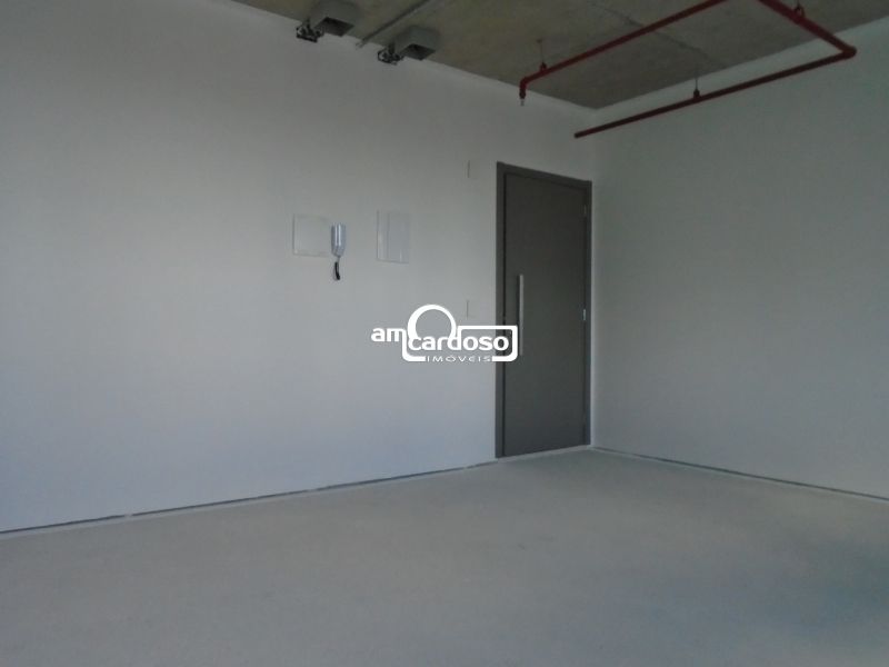 Sala com 25m² à venda no bairro Passo Dareia, Porto Alegre