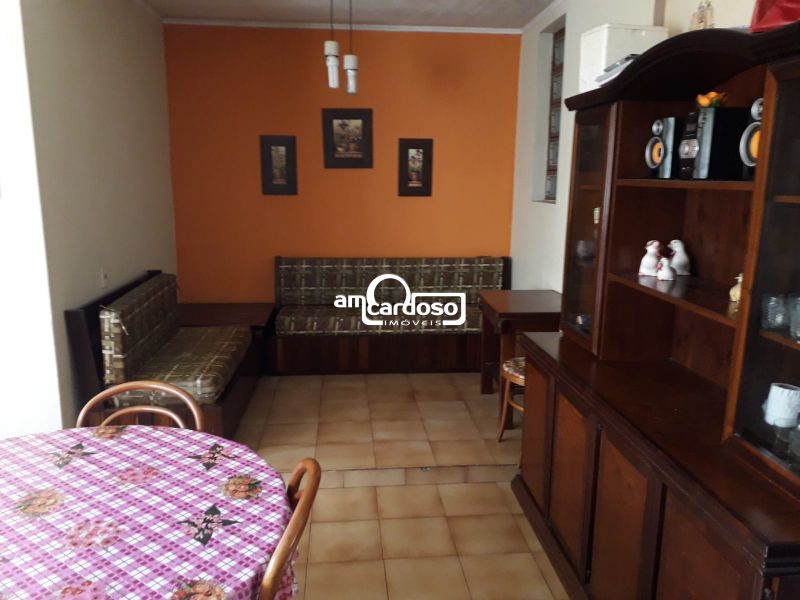 Sobrado com 3 quartos, 3 banheiros e 298m² à venda no bairro Boa Vista, Porto Alegre