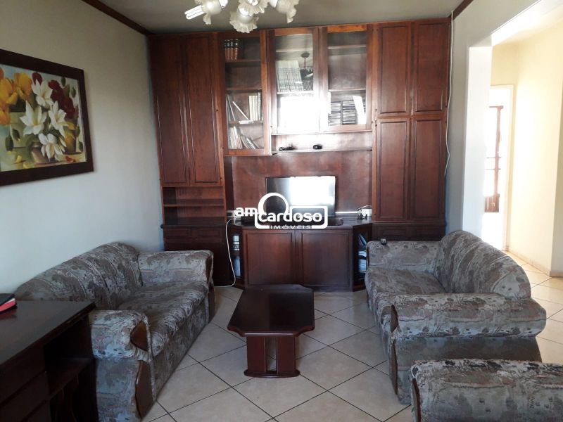 Sobrado com 3 quartos, 3 banheiros e 298m² à venda no bairro Boa Vista, Porto Alegre