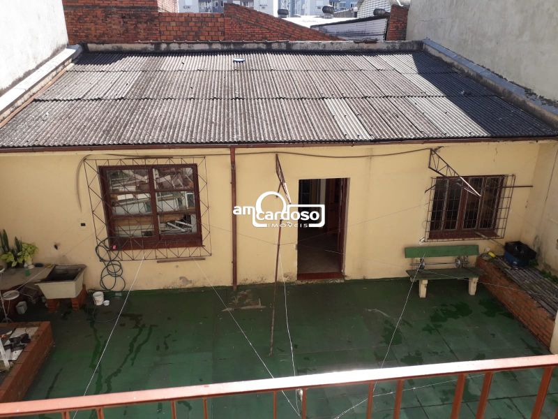 Sobrado com 3 quartos, 3 banheiros e 298m² à venda no bairro Boa Vista, Porto Alegre