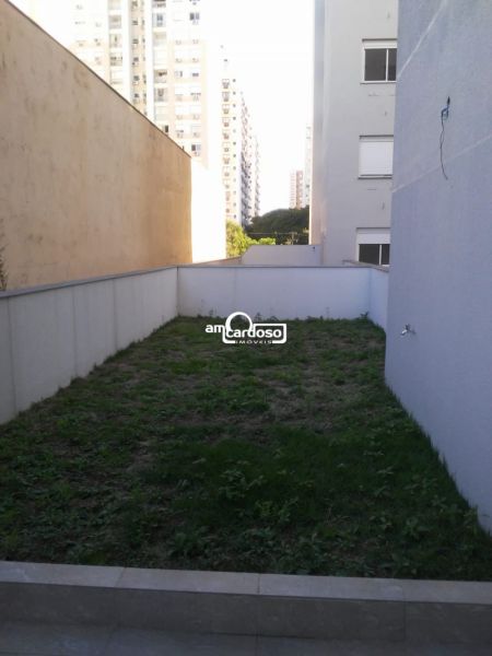 Apartamento com 1 quarto, 2 banheiros e 62m² à venda no bairro Passo Dareia, Porto Alegre